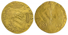 Vatican. Pie V (1566-1572).
Ecu d’or (3,39 g) frappé à Bologne aux armes de mons. Doria.
Ref : Fr 349.
Peu courant et TB, flan court. A été monté...