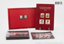 Kleiner Briefmarken-Nachlass, Bund, dabei Album mit ca. 25 Abarten und Besonderheiten, aus Abo-Bezug, hoher Katalogwert, dazu Jahrbuch 1982 und 1986, ...