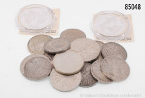 Konv. Verschiedenes, 6 x 10 DM Silbergedenkmünzen (dabei 5 x Olympia 1972), 5 x 5 DM Silberadler, 4 x 5 DM Gedenkmünzen, 2 moderne Silbermedaillen zu ...