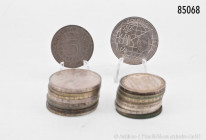 Konv. Verschiedenes, dabei 9 x 10-DM-Gedenkmünzen, 6 x 5-DM-Silberadler, 3 x 2 DM Max Planck, 12 x 1 DM, diverse Pfennige und Reichspfennige und Reich...