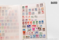 Konv. 6 Briefmarkenalben, zahlreiche Briefmarken, alle Welt, dabei China, Europa, u. a. auch Fehldrucke etc., gemischter Zustand, Fundgrube, bitte bes...