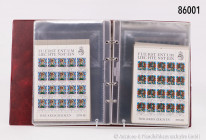 Album mit ca. 90 Briefmarkenbögen Liechtenstein, postfrisch und gestempelt, aus 1961-1980, bitte besichtigen