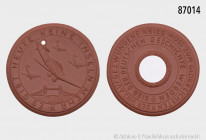 Drittes Reich, braune Porzellanmedaille o. J. (1941), Meissen, auf die Luftschlacht um England, 50 mm, Scheuch 1877a, Kaiser 1345.2, vorzüglich