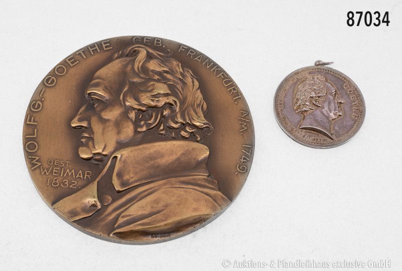 Konv. 2 Goethe-Medaillen: tragbare einseitige Silbermedaille, gepunzt PREUSS. ST...