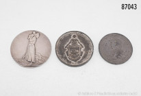 Konv. 5 Medaillen, dabei Medaile 1904, von Dautel, Jugendstil, Randpunze "1ARGENT", Medaille auf Wellingten 1812, Zinnmedaille 1862, von Loos, auf die...