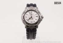 Tag Heuer, Chronometer 6000 Nr. 98517, Automatic, WH5111-K1, D 38,5 mm, silbernes Zifferblatt, in OVP, mit Papieren, neuwertiger Zustand, kaum getrage...