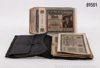 Deutsches Reich, ca. 40 Reichsbanknoten, dazu zeitgenössische Brieftasche, Fundgrube, gemischter Zustand, bitte besichtigen