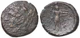 GRECHE - SICILIA - Siracusa - Pirro (278-276 a.C.) - AE 25 - Testa di Eracle a s. /R Atena stante a d. con scudo e fulmine S. Cop. 809 (AE g. 11,39)
...