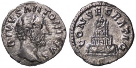 ROMANE IMPERIALI - Antonino Pio (138-161) - Denario - Testa a d. /R Pira a cinque stadi sormontata dall'Imperatore in quadriga C. 164; RIC M436 (AG g....