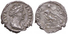 ROMANE IMPERIALI - Faustina I (moglie di A. Pio) - Denario - Busto drappeggiato e diademato a d. /R Giunone o Vesta velata seduta a d. con scettro C. ...