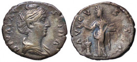 ROMANE IMPERIALI - Faustina I (moglie di A. Pio) - Denario - Busto drappeggiato e diademato a d. /R La Pietà stante a s. presso un altare acceso e con...