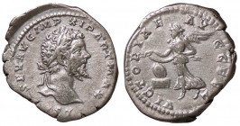 ROMANE IMPERIALI - Settimio Severo (193-211) - Denario - Testa laureata a d. /R La Vittoria in volo a s. con un diadema; davanti, uno scudo su un cipp...