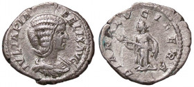 ROMANE IMPERIALI - Giulia Domna (moglie di S. Severo) - Denario - Busto drappeggiato a d. /R Diana stante a s. con torcia accesa C. 32; RIC C373A (AG ...