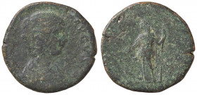 ROMANE IMPERIALI - Giulia Domna (moglie di S. Severo) - Sesterzio - Busto diademato a d. /R Giunone velata stante a s. con patera e scettro; ai suoi p...