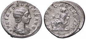 ROMANE IMPERIALI - Giulia Soemia (madre di Elagabalo) - Denario - Busto a d. /R Venere seduta a s. con una mela e uno scettro, ai suoi piedi un bambin...