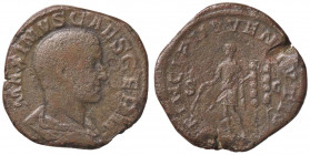 ROMANE IMPERIALI - Massimo Cesare (235-238) - Sesterzio - Busto drappeggiato a d. /R L'Imperatore stante a s. con bacchetta e lancia; dietro, due inse...