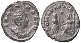 ROMANE IMPERIALI - Salonina (moglie di Gallieno) - Antoniniano - Busto diademato a d. su crescente /R Gallieno stante a d. riceve una Vittoria dalle m...