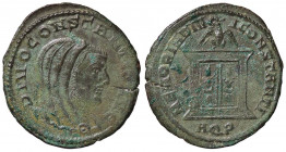 ROMANE IMPERIALI - Costanzo I (Cloro) (305-306) - Follis (Aquileia) - Testa velata a d. /R Aquila su altare RIC 127; P.Z. 79 (MI g. 6,23)
 
BB+