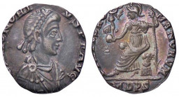 ROMANE IMPERIALI - Onorio (393-423) - Siliqua (Milano) - Busto diademato e drappeggiato a d. /R Roma seduta a s. su corazza con globo sormontato da Vi...
