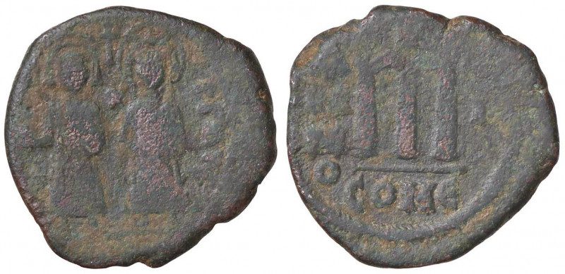BIZANTINE - Focas (602-610) - Follis (Costantinopoli) (AE g. 11,33)
 
MB