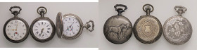 VARIE - Orologi da taschino Tre orologi in metallo bianco con cassa lavorata, non funzionanti
 
Mediocre