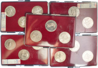 MONEDAS EXTRANJERAS. CUBA. Lote de 5 estuches de monedas conmemorativas, cada uno con 3 piezas de 1 peso. De 1981 a 1984. Total 15 piezas. SC.