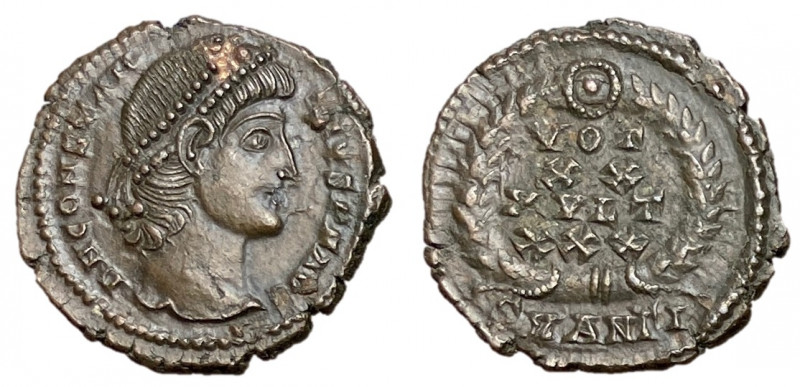 Constantius II, 307 - 337 AD
AE Follis, Treveri Mint, 18mm, 3.08 grams
Obverse...