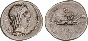 Calpurnia
Denario. 90-89 a.C. CALPURNIA. L. Calpurnius Piso Frugi. Anv.: VIII. Rev.: VI - L. PISO FRV / ROMA en monograma. 3,83 grs. AR. Cal-306; FFC...