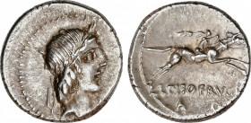 Calpurnia
Denario. 90-89 a.C. CALPURNIA. L. Calpurnius Piso Frugi. Anv.: Cabeza de Apolo a derecha, debajo del mentón ¿letra I? (solo visible la part...