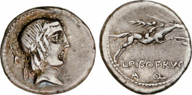 Calpurnia
Denario. 90-89 a.C. CALPURNIA. L. Calpurnius Piso Frugi. Anv.: Cabeza de Apolo a derecha entre cabeza de ciervo detrás y tres puntos en for...