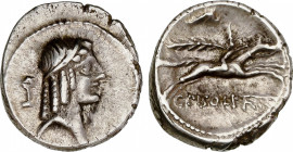 Calpurnia
Denario. 64 a.C. CALPURNIA. C. Calpurnius Piso Frugi. Anv.: Cabeza de Apolo a derecha, detrás llave. Rev.: Jinete galopando a derecha entre...
