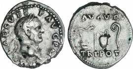 Vespasianus (69-79 AD)
Denario. Acuñada el 72-73 d.C. VESPASIANO. Anv.: IMP. CAES. VESP. AVG. P. M. Cabeza laureada a derecha. Rev.: AVGVR TRI. POT. ...