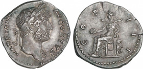 Hadrianus (117-138 AD)
Denario. Acuñada el 125-128 d.C. ADRIANO. Anv.: HADRIANVS AVGVSTVS. Cabeza laureada y drapeada de Adriano a derecha. Rev.: COS...