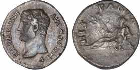 Hadrianus (117-138 AD)
Denario. Acuñada el 134-138 d.C. ADRIANO. Anv.: HADRIANVS AVG. COS. III. P. P. Busto descubierto de Adriano a izquierda. Rev.:...