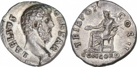 Aelius (137 AD)
Denario. Acuñada el 137 d.C. AELIO. Anv.: L. AELIVS CAESAR. Cabeza descubierta de Aelio a derecha. Rev.: TRIB. POT. COS. II. Concordi...
