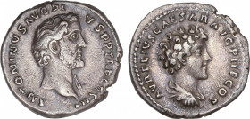 Antoninus Pius (138-161 AD)
Denario. Acuñada el 140 d.C. ANTONINO PÍO y MARCO AURELIO. Anv.: ANTONINVS AVG. PIVS P. P. TR. P. COS. III. Cabeza descub...