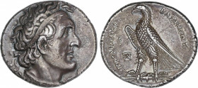 Tetradracma. 305-285 a.C. PTOLOMEO I. EGIPTO. Procedente de la colección Scipio. Anv.: Cabeza diademada de Ptolomeo I a derecha, llevando Aegis en el ...