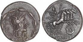 Republic
Denario. 125 a.C. ACILIA. Man. Acilius Balbus. Anv.: Cabeza de Roma a derecha, detrás BALBVS ROMA. Todo dentro de corona. Rev.: Júpiter en c...