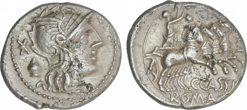 Republic
Denario. 126 a.C. CASSIA. C. Cassius. Anv.: Cabeza de Roma a derecha, ...