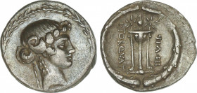 Republic
Denario. 65 a.C. MANLIA. L. Manlius Torquatus. RARA. Anv.: Cabeza de Sibila a derecha rodeada por corona de laurel, debajo de su cuello (SIB...