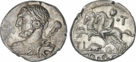 Republic
Denario. 112-111 a.C. QUINCTIA. Ti. Quinctius. Anv.: Busto de Hércules a izquierda con maza. Rev.: Jinete con un segundo caballo a izquierda...