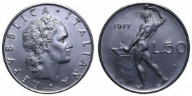 50 LIRE 1977 VULCANO VARIANTE DEPRESSIONE SUL COLLO AC. 6,26 GR. GR. FDC