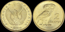 GREECE: 2 Drachmas (1973) in copper-zinc with phoenix and inscription "ΕΛΛΗΝΙΚΗ ΔΗΜΟΚΡΑΤΙΑ". Owl on reverse. Inside slab by PCGS "MS 68 / Owl". Cert n...