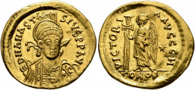 Anastasius I, 491-518. Solidus (Gold, 20 mm, 4.38 g, 6 h), Constantinopolis, 491-498. D N ANASTASIVS P P AVG Pearl-diademed, helmeted and cuirassed bu...