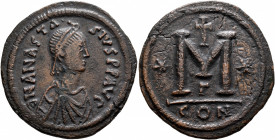 Anastasius I, 491-518. Follis (Bronze, 33 mm, 17.09 g, 6 h), Constantinopolis, 498-518. D N ANASTASIVS P P AVG Diademed, draped and cuirassed bust of ...