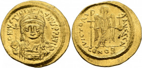 Justinian I, 527-565. Solidus (Gold, 20 mm, 4.54 g, 6 h), Constantinopolis, 545-565. D N IVSTINIANVS P P AVG Helmeted and cuirassed bust of Justinian ...
