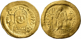 Justinian I, 527-565. Solidus (Gold, 21 mm, 4.43 g, 7 h), Constantinopolis, circa 538-545. D N IVSTINIANVS P P AVG Helmeted and cuirassed bust of Just...