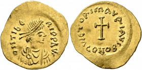 Maurice Tiberius, 582-602. Tremissis (Gold, 17 mm, 1.50 g, 7 h), Constantinopolis. O N TIbЄRI P P AVG Pearl-diademed, draped and cuirassed bust of Mau...