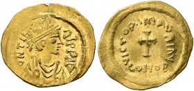 Maurice Tiberius, 582-602. Tremissis (Gold, 16 mm, 1.49 g, 7 h), Constantinopolis. o N TIbЄRI P P AVG Pearl-diademed, draped and cuirassed bust of Mau...