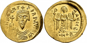 Phocas, 602-610. Solidus (Gold, 21 mm, 4.47 g, 7 h), Constantinopolis, 603-607. o N FOCAS PЄRP AVI Draped and cuirassed bust of Phocas facing, wearing...
